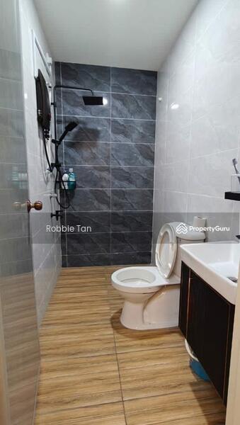 2.5-storey Terraced House for Sale in Senai (Johor) - Robbie Tan - Bathroom - PropertyGuru.com.my