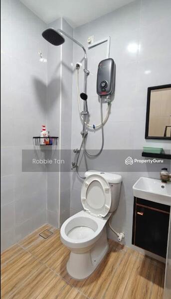 2.5-storey Terraced House for Sale in Senai (Johor) - Robbie Tan - Bathroom - PropertyGuru.com.my