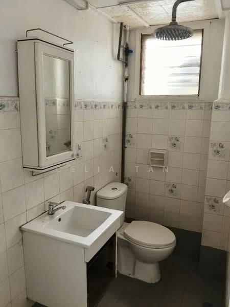 Apartment for Rent at Subang Perdana Goodyear Court 7 - Celia Tan - Bathroom - PropertyGuru.com.my