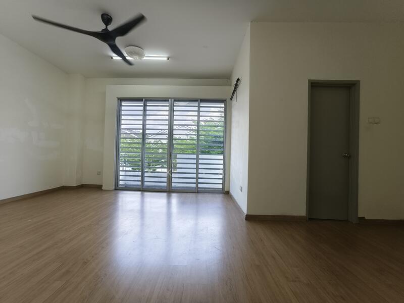 2-storey Terraced House for Sale in Taman TTDI Grove (Kajang) - KK Sah - Living Room - PropertyGuru.com.my