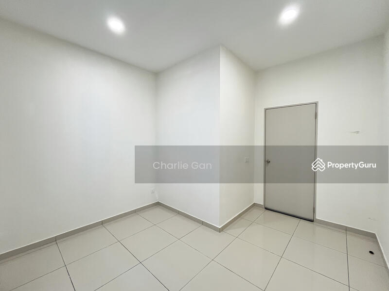 2-storey Terraced House for Sale in Bandar Rimbayu (Telok Panglima Garang) - Charlie Gan - PropertyGuru.com.my