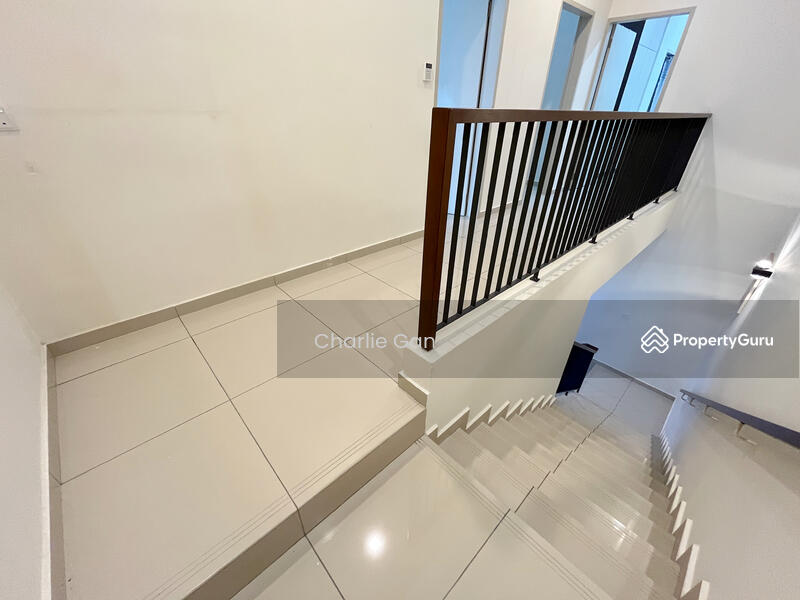 2-storey Terraced House for Sale in Bandar Rimbayu (Telok Panglima Garang) - Charlie Gan - PropertyGuru.com.my