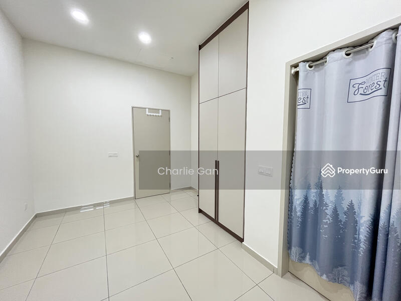 2-storey Terraced House for Sale in Bandar Rimbayu (Telok Panglima Garang) - Charlie Gan - PropertyGuru.com.my
