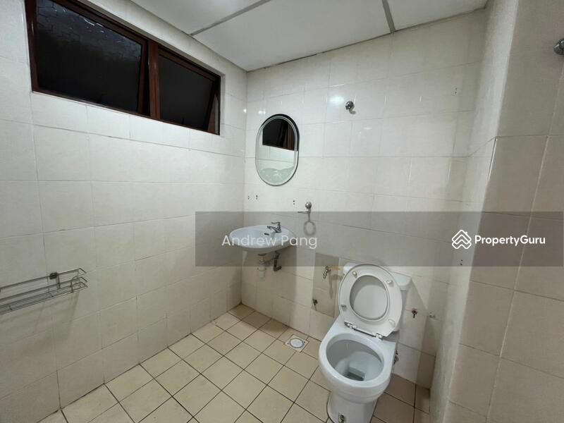 Kondominium untuk Dijual di Palm Spring @ Damansara - Andrew Pang - Bathroom - PropertyGuru.com.my