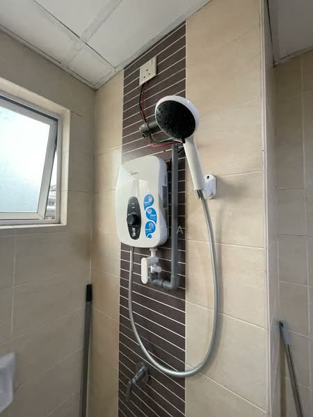 Kondominium untuk Disewa di Cova Villa - JC Tay - Bathroom - PropertyGuru.com.my