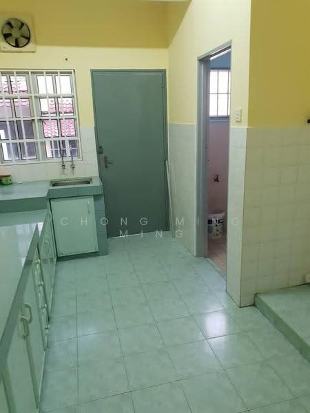 2-storey Terraced House for Sale in Seremban (Negeri Sembilan) - Chong Ming Ming - Kitchen - PropertyGuru.com.my