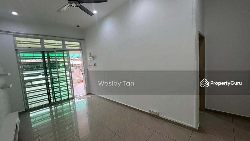 1-storey Terraced House for Sale in Taman Krubong Jaya (Krubong) - Wesley Tan - Living Room - PropertyGuru.com.my