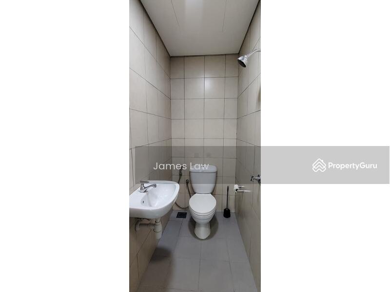 Maid's bathroom