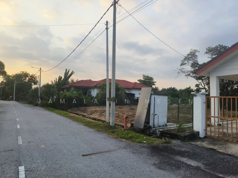 Residential Land for Sale in Bandar Tasik Senangin (Lenggeng) - Jamalatin Mesen - Exterior - PropertyGuru.com.my