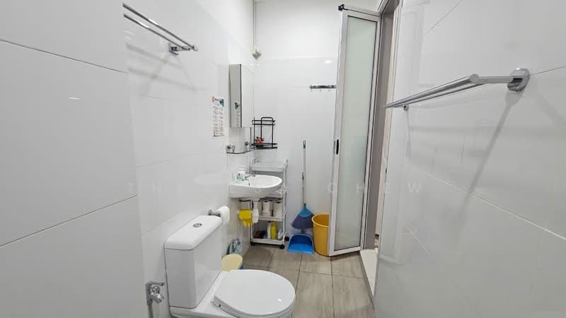 Service Residence for Sale at Core Soho Suite - Theresa Chew - Bathroom - PropertyGuru.com.my