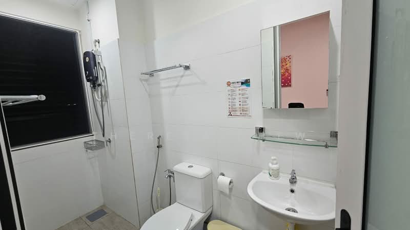 Service Residence for Sale at Core Soho Suite - Theresa Chew - Bathroom - PropertyGuru.com.my