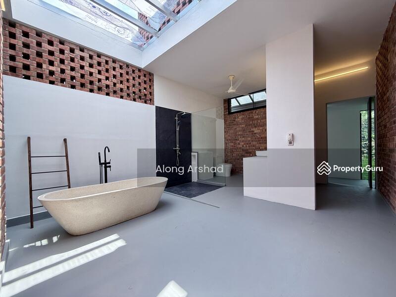 Leisure Farm untuk Untuk Disewa - RM 20,000 /bulan, Mac 2026 - Bathroom - PropertyGuru.com.my