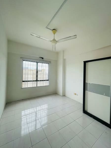 Condominium for Sale at Vista Millennium Condominium - Joey Wong - Bedroom - PropertyGuru.com.my