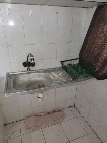 Kondominium untuk Dijual di Vista Millennium Condominium - Joey Wong - Kitchen - PropertyGuru.com.my