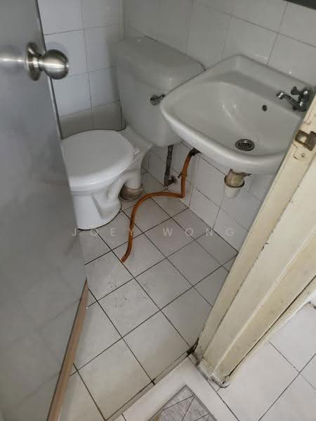 Kondominium untuk Dijual di Vista Millennium Condominium - Joey Wong - Bathroom - PropertyGuru.com.my