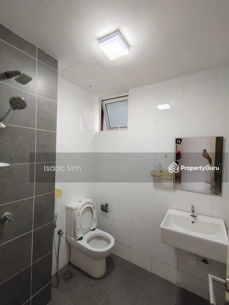 Service Residence for Rent at De Centrum Residences - Isaac Sim - Bathroom - PropertyGuru.com.my