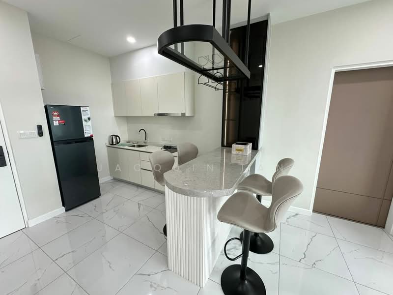 Servis Apartment untuk Disewa di Cubic Botanical - Jacquin Tan - Kitchen - PropertyGuru.com.my
