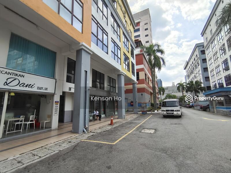 For Rent - Dataran De Palma
