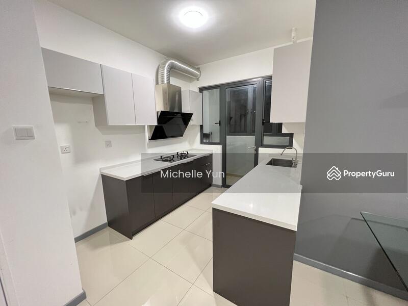 Servis Apartment untuk Dijual di United Point (Residensi Berpadu) - Michelle Yun - Kitchen - PropertyGuru.com.my