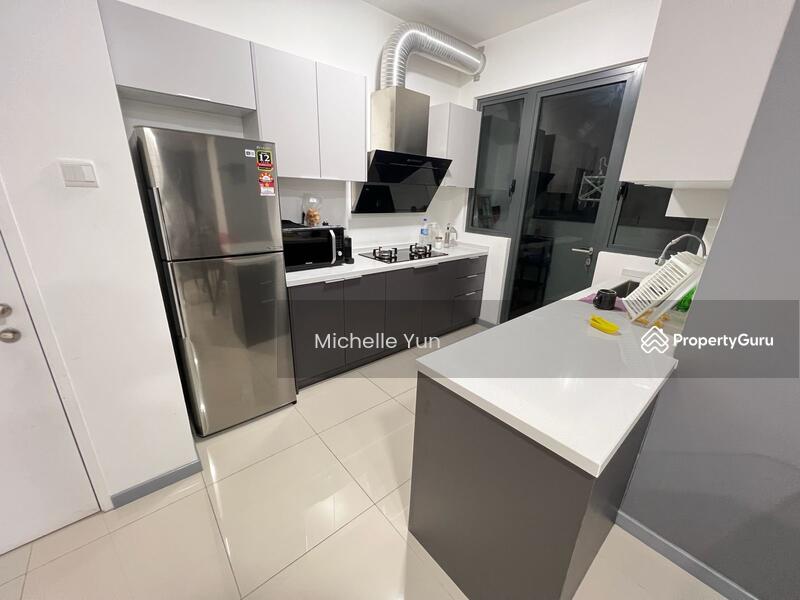 Servis Apartment untuk Dijual di United Point (Residensi Berpadu) - Michelle Yun - Kitchen - PropertyGuru.com.my