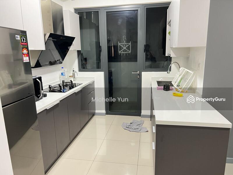 Servis Apartment untuk Dijual di United Point (Residensi Berpadu) - Michelle Yun - Kitchen - PropertyGuru.com.my