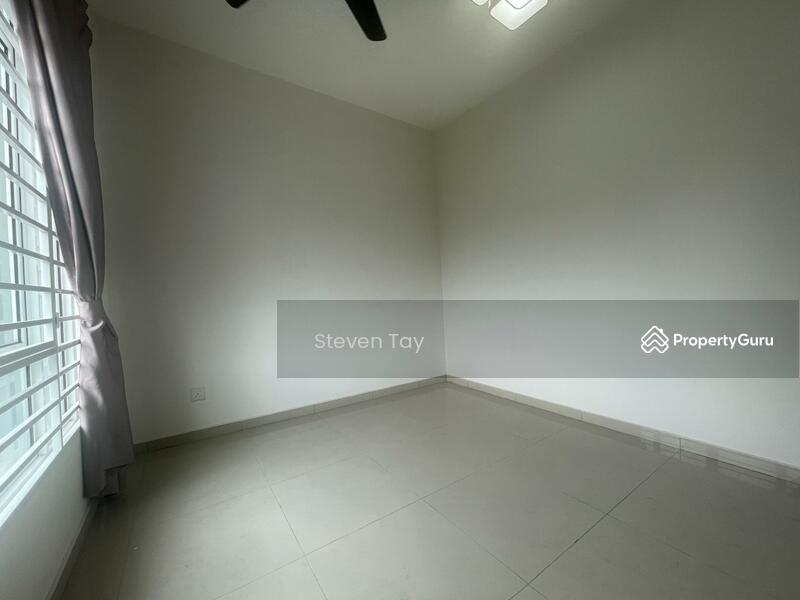 Kondominium untuk Dijual di Sri Putramas - Steven Tay - Bedroom - PropertyGuru.com.my