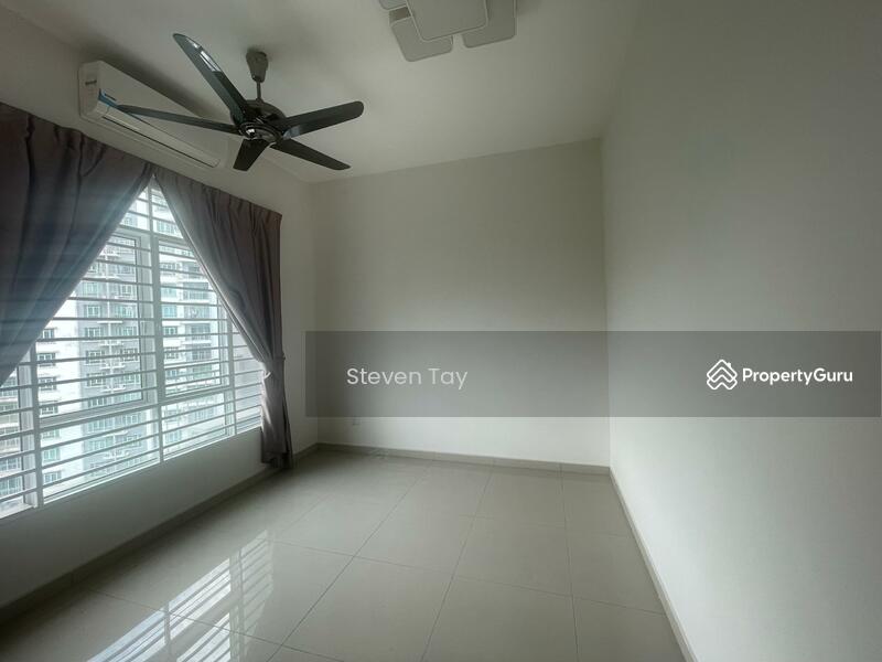 Kondominium untuk Dijual di Sri Putramas - Steven Tay - Bedroom - PropertyGuru.com.my