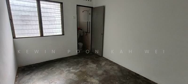 Rumah Teres 2 Tingkat untuk Dijual di Jalan Ipoh (Kuala Lumpur) - Kewin Poon Kah Wei - Bathroom - PropertyGuru.com.my