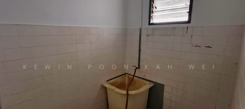 Rumah Teres 2 Tingkat untuk Dijual di Jalan Ipoh (Kuala Lumpur) - Kewin Poon Kah Wei - Bathroom - PropertyGuru.com.my