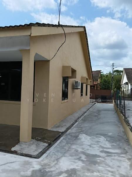 1-storey Terraced House for Sale in Taman Kampar Perdana (Kampar) - Veni Foo Yoke Fuang - Exterior - PropertyGuru.com.my