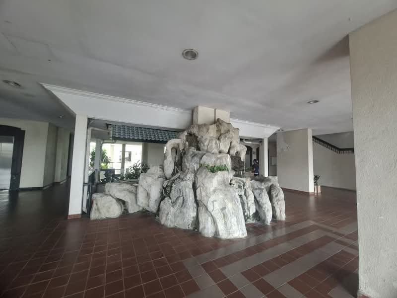 Condominium for Sale at Mutiara Oriental - Ken Lai - Lobby - PropertyGuru.com.my