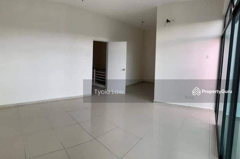Semi-Detached House for Sale in Taman Sutera Utama (Skudai) - Tycia Law - Living Room - PropertyGuru.com.my