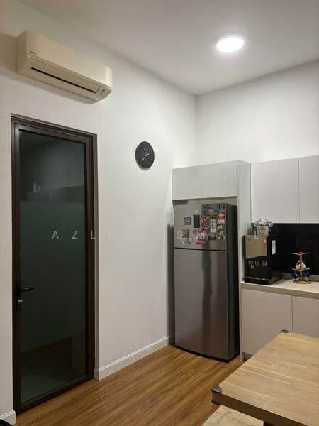 Condominium for Sale at Isle of Kamares - Azlin Ismail - Kitchen - PropertyGuru.com.my