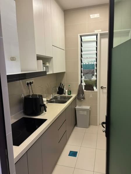 Condominium for Sale at Isle of Kamares - Azlin Ismail - Kitchen - PropertyGuru.com.my