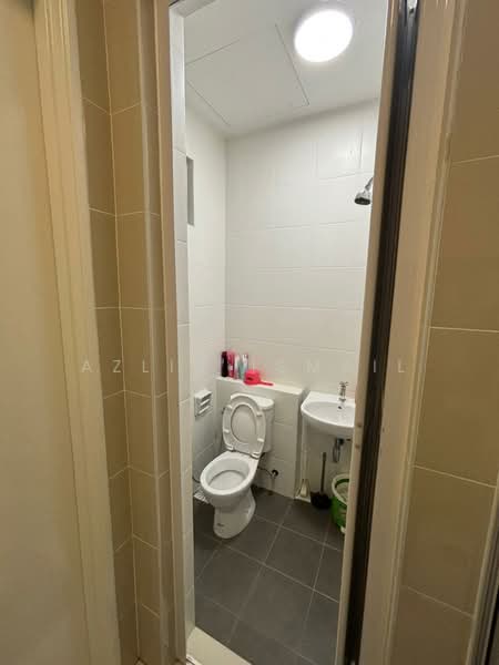 Condominium for Sale at Isle of Kamares - Azlin Ismail - Bathroom - PropertyGuru.com.my