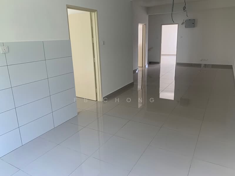 2-storey Terraced House for Sale in Prima Saujana (Kajang) - FB Chong - Living Room - PropertyGuru.com.my