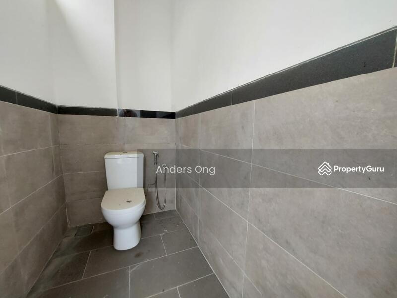 Kedai / Pejabat untuk Dijual di Aspen Vision City (Batu Kawan) - Anders Ong - Bathroom - PropertyGuru.com.my