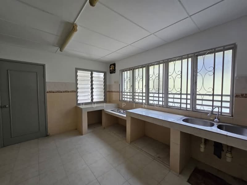 2-storey Terraced House for Sale in Subang Jaya (Selangor) - Hui Ping - Kitchen - PropertyGuru.com.my