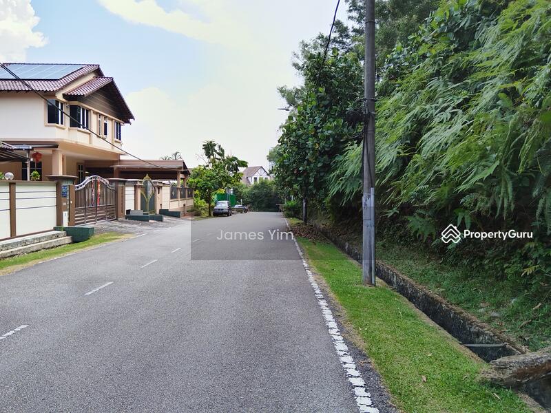 For Sale - Cosy land @ Putra Hill