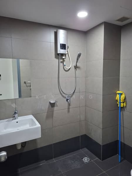 Service Residence for Rent in Damansara Jaya (Petaling Jaya) - Key Ling - Bathroom - PropertyGuru.com.my