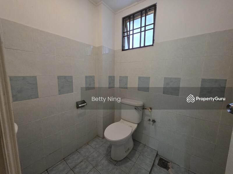 Common Bathroom