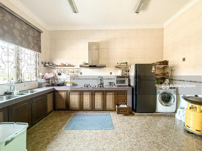 Bungalow for Sale in Kota Kemuning (Shah Alam) - Yong Qin Choo - Kitchen - PropertyGuru.com.my