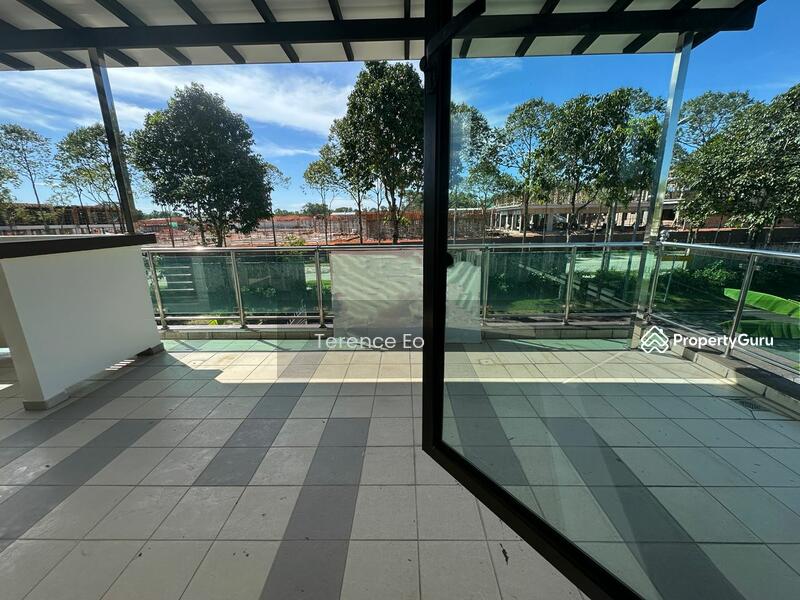 Cluster House for Sale in Taman Adda Heights (Tebrau) - Terence Eo - Balcony - PropertyGuru.com.my