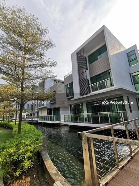 For Sale - Water Villa House at The Light City Gelugor