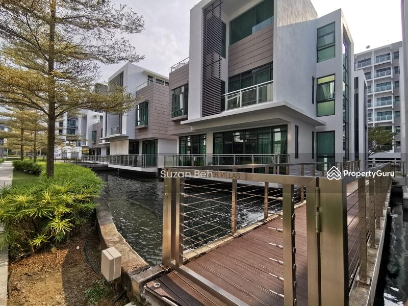 For Sale - Water Villa House at The Light City Gelugor