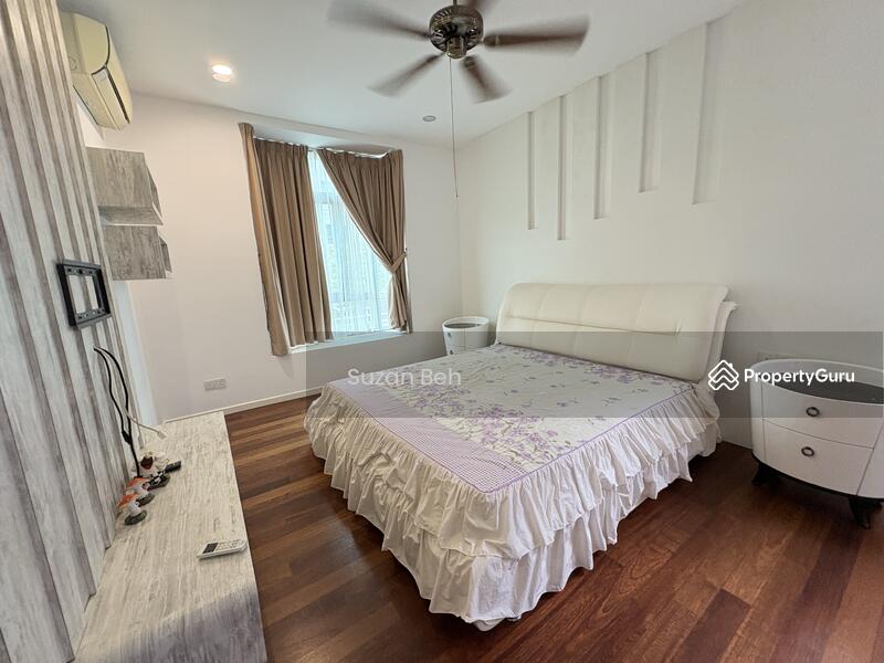 For Sale - Water Villa House at The Light City Gelugor