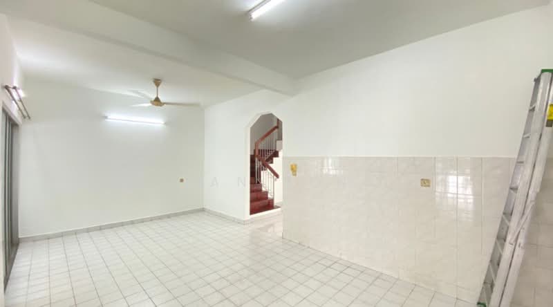 Rumah Teres 2-Tingkat untuk Dijual di Seri Utama Damansara (Kota Damansara) - Sean Yong - Living Room - PropertyGuru.com.my
