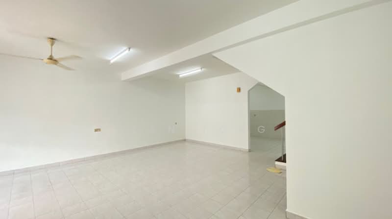 Rumah Teres 2-Tingkat untuk Dijual di Seri Utama Damansara (Kota Damansara) - Sean Yong - Living Room - PropertyGuru.com.my