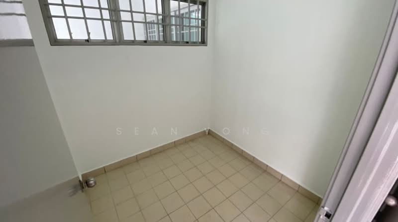 Rumah Teres 2-Tingkat untuk Dijual di Seri Utama Damansara (Kota Damansara) - Sean Yong - Study - PropertyGuru.com.my