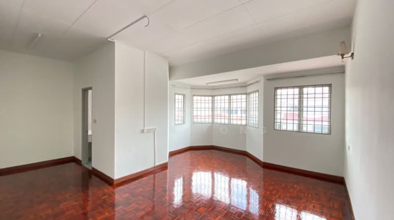 Rumah Teres 2-Tingkat untuk Dijual di Seri Utama Damansara (Kota Damansara) - Sean Yong - Living Room - PropertyGuru.com.my